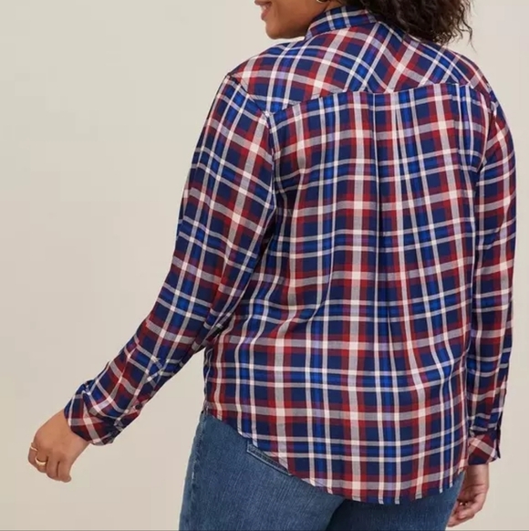 3X • Torrid • Lizzie Rayon Twill Button-Up Long Sleeve Shirt - Picture 2 of 8